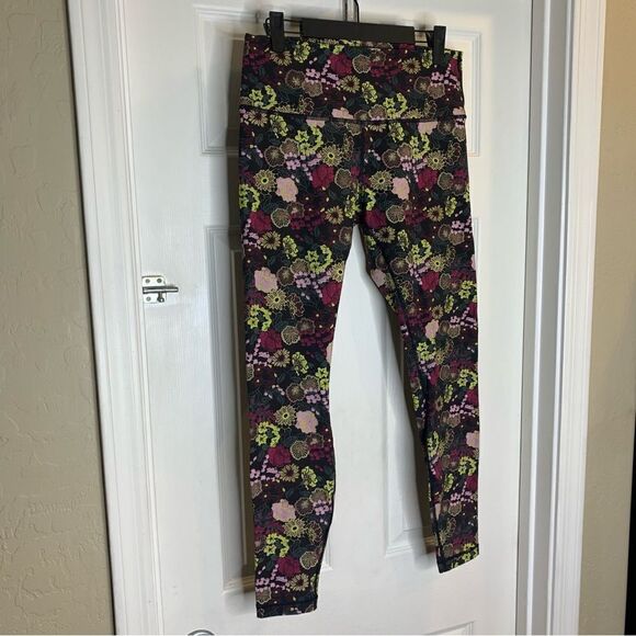 Lululemon Forster Rohner Special Edition Size 10 - Picture 4 of 9